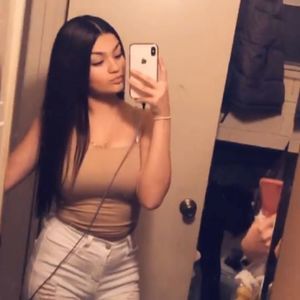 Meet your Posher, Alexi